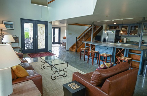Pipe Creek Casa | Mt Villa Home - Hill Country Retreat