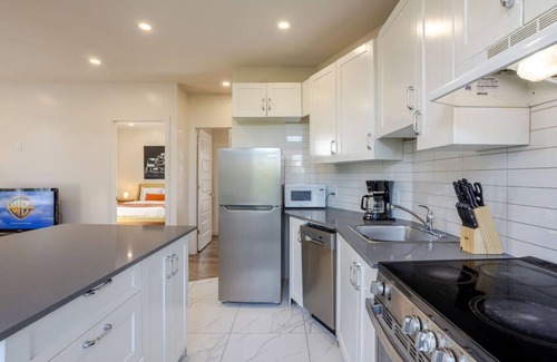Cote-Des-Neiges—Notre-Dame-De-Grace Apartamento | MTL Retreat | Stylish 2B1B in NDG
