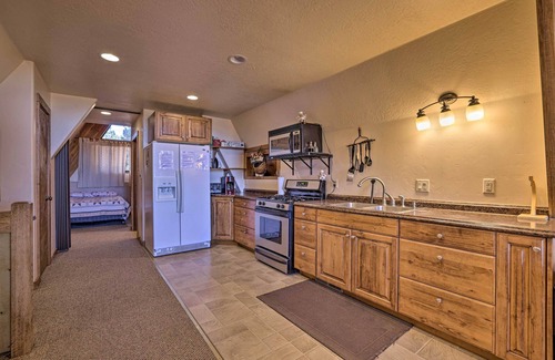 Long Valley Junction Cabaña | Mtn Cabin Between Bryce Canyon & Zion Nat'l Parks!