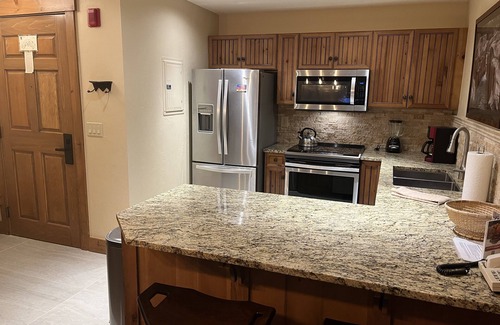 Breckenridge Condominio | Unidad de esquina Mountain Thunder Lodge 2BR / 2BA - Ski In / Gondola Out - Walk to Town