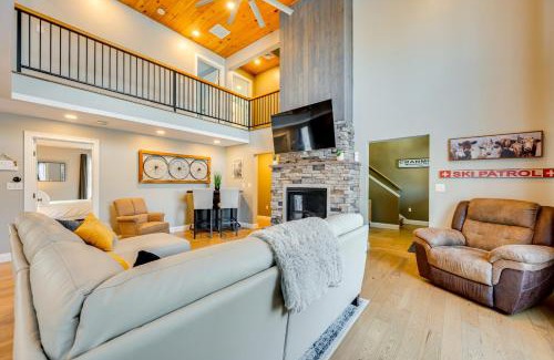 Birch Hill Casa | Mtn-View Gem with Hot Tub and Fire Pit in North Conway