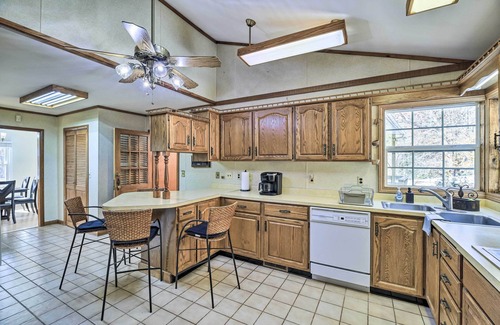 Welch Casa | Mtn-View Home w/ Game Room - Near ATV Trails!