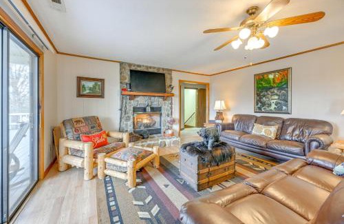 Franklin Casa | Mtn-View Home with Game Room in Franklin!