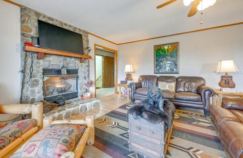 Franklin Casa | Mtn-View Home with Game Room in Franklin!