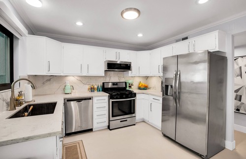 Vista Norte Casa | Mtn-view home with private pool, large patio, streaming, fireplace, grill, & W/D