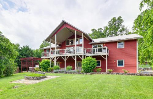 Swannanoa Casa | Mtn Views and Hot Tub 6-Acre Blue Ridge Retreat!