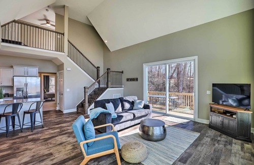 Woodfin Casa | Mtn Views, Walkable Location: Asheville Retreat!