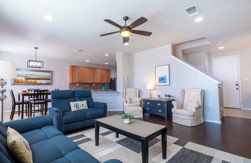 San Antonio Casa | Peaceful Home Near I-10 for Extended Family Stays!