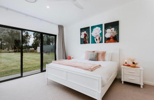 Bombira Casa | Mudgee Haven - Stunning Terra Modern Design