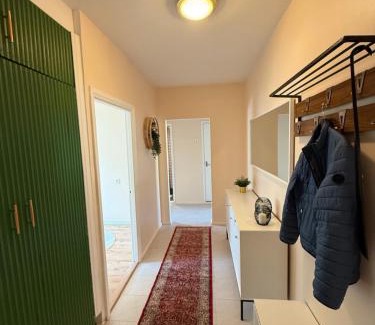 Rapla County Apartamento | Mugav rõduga kodu Rapla linnas koos tasuta WiFi, TV & parkimisega ootab Sind!