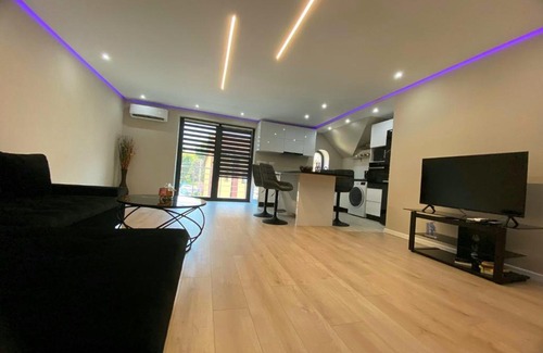 Hunedoara Apartamento | Muki House