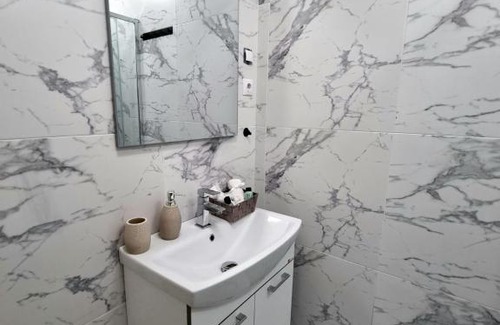 Hunedoara Apartamento | Muki House