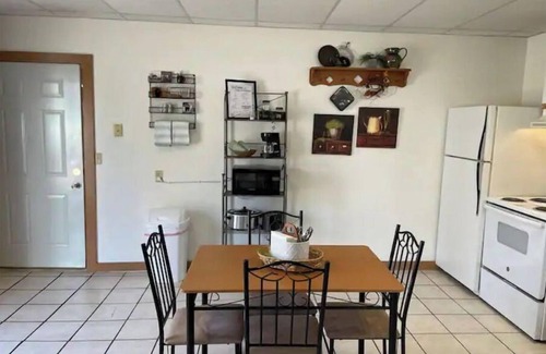 Nauvoo Apartamento | Mulholland Garden Apartment