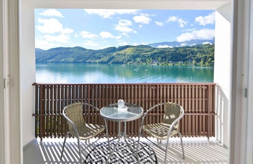 Seeboden Casa | Multi-bed room with west-facing balcony - Strandhotel Pichler