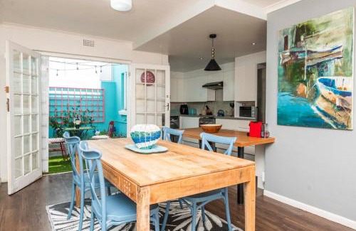 Bo'Kaap Casa | Multi-Level Skyline Sanctuary
