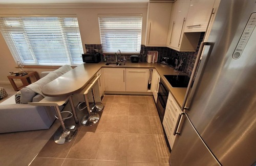 Mumbles Cabaña | Cozy Cottage Retreat in Swansea