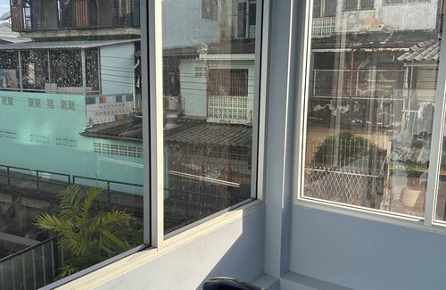 Suan Luang Cama Y Desayuno | Munchies B&B – Quiet, Clean & Convenient