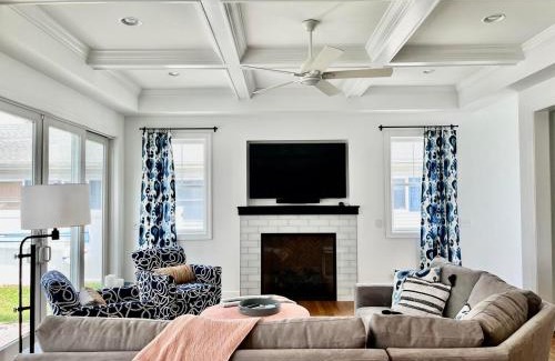 Country Club Estates Casa | Munson street 303