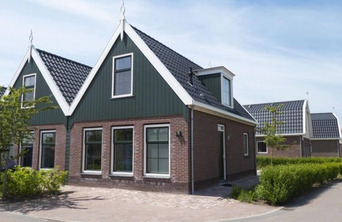 Uitdam Casa | Munt Geschakeld 6 by Interhome