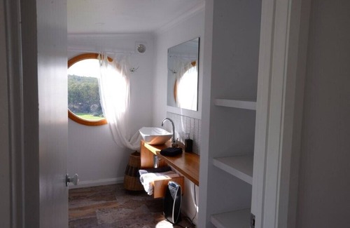 Carrajung South Otro | Murphy's @ Winswood, country retreat, pet friendly.