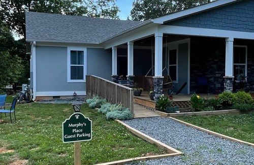 Afton Apartamento | Murphy’s Place 2-bedroom apartment near hiking skiing wineries and breweries.