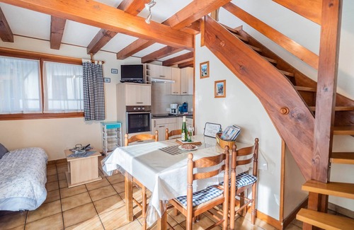 Kaysersberg-Vignoble Chalet De Esquí | Casa tranquila, florido, con aire acondicionado, parking, terraza privada