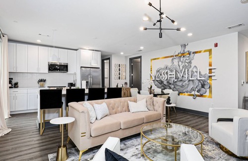 Rolling Mill Hill Condominio | Muse | 3-bedroom condo with rooftop lounge & central AC - walkable to downtown