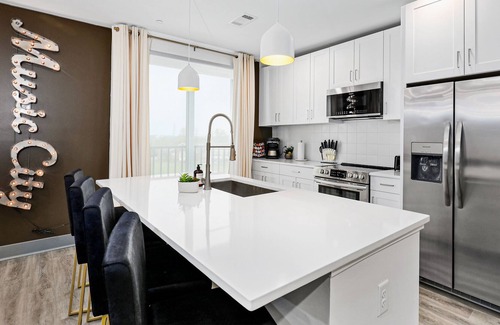 Rolling Mill Hill Condominio | Muse | 3-bedroom condo with rooftop lounge & central AC - walkable to downtown