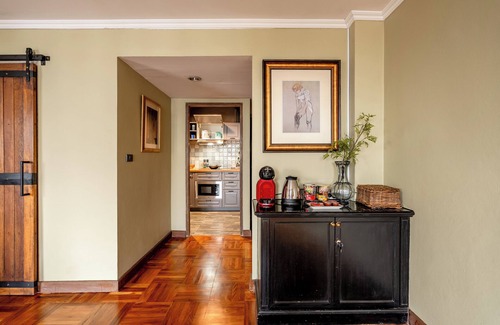 Nana Condominio | Music Art 2-bedroom loft in vibrant CBD near mall, park, skytrain Nana