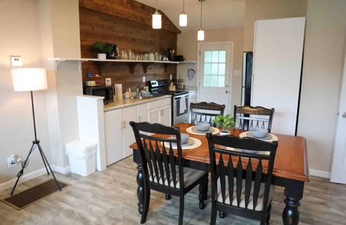 Salemtown Casa | Music City Townhouse in Historic Germantown