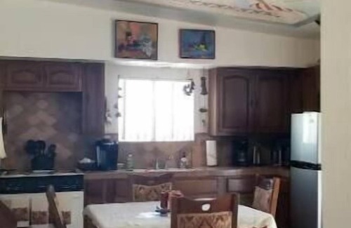 Newberry Springs Cabaña | Music Cottage on the Pond