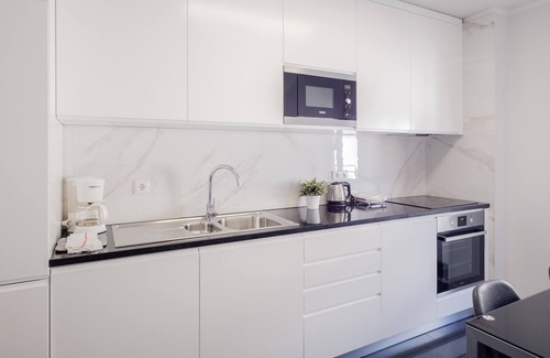 Cedofeita Apartamento | Music House Apt - 3 bedroom apt with free garage. Ideal for families