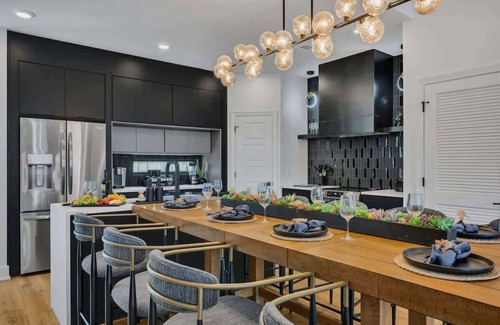 Music Row Casa | Music Row - Luxury Home w/5 en-suites!