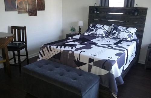 McMinnville Apartamento | Music Studio Getaway, Close to Entertainment!