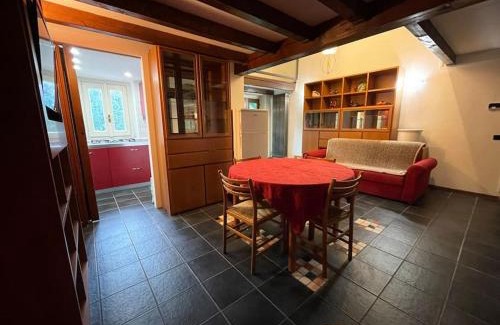 Fino Mornasco Apartamento | Musicians Mansion Loft