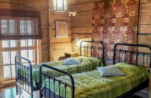 Multia Casa | Casa de vacaciones Mustalahden makasiini en Multia - 8 personas, 3 dormitorios
