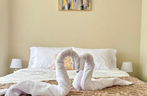 Huayna-Capac Apartamento | Mustard Apartment -Centrally located in Cuenca