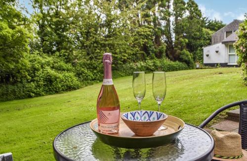 Cosheston Casa | Mutton Hill Cottage