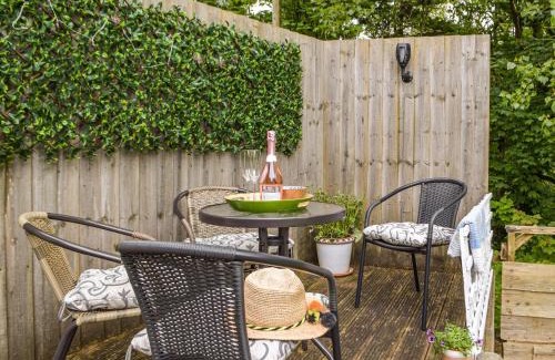 Cosheston Casa | Mutton Hill Cottage