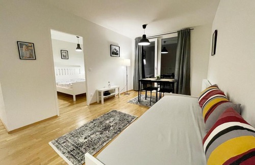 Simmering Apartamento | MUZETA11 - Modern Town Apartment with Balcony