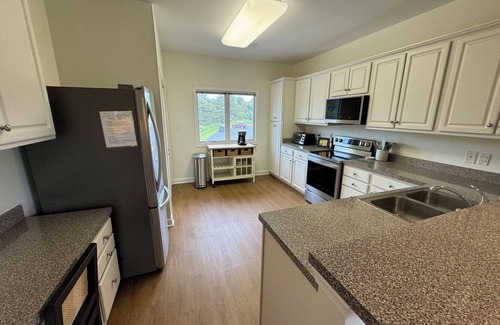 Smith Mountain Lake Apartamento | MV37 Corner Waterfront Mariners: 2 Bedroom