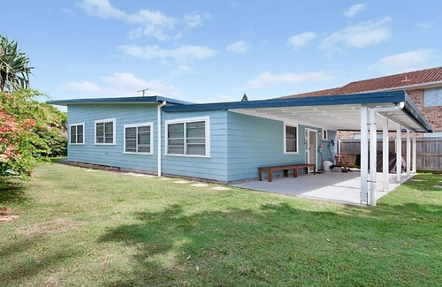 North Creek Casa | My Blue Heaven - Dog Friendly