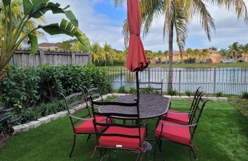 Princeton Casa | My Florida Lake House
