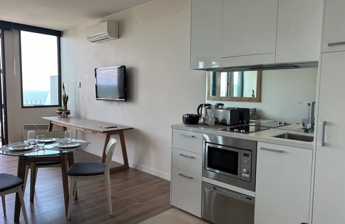 Frankston Apartamento | My happy place-Charming 1-bedroom apartment in lovely Frankston with AC