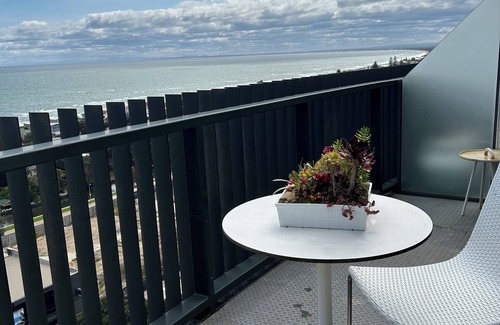 Frankston Apartamento | My happy place-Charming 1-bedroom apartment in lovely Frankston with AC
