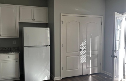 Riverdale Casa | My little castle Charming 3-bedroom townhome in serene Riverdale with WiFi, AC