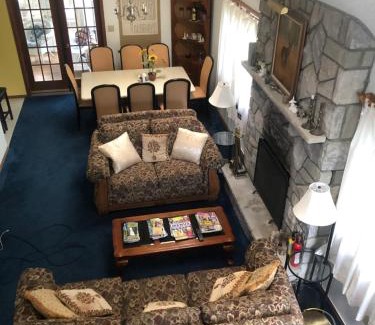 East Stroudsburg Casa | My Little Flagship Cabin