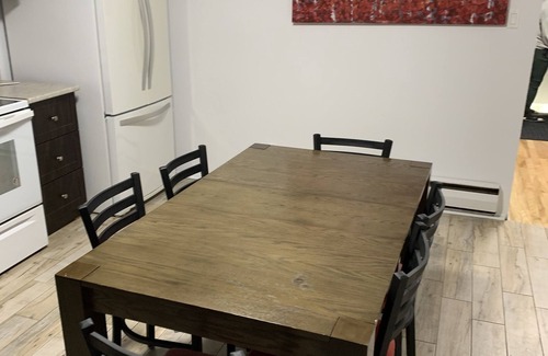 Laval Apartamento | My place is warm cozy and welcome