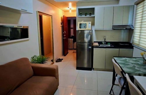 Legazpi Village Condominio | Mi lugar tranquilo en The Beacon - Makati