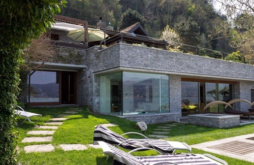Ispra Villa | Villa en Ispra con 4 habitaciones, capacidad 8